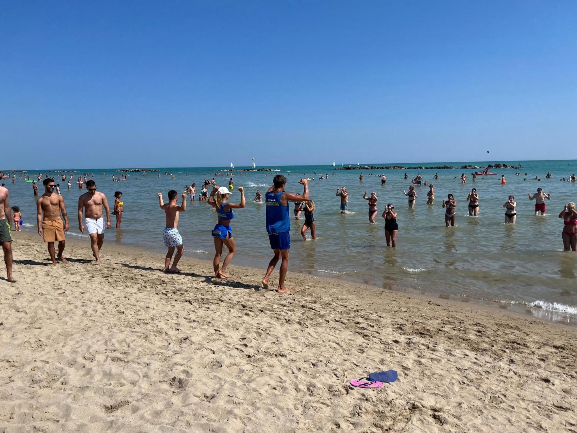 Bomboniera A Due Passi Dal Mare-Fh Lägenhet San Benedetto del Tronto Exteriör bild