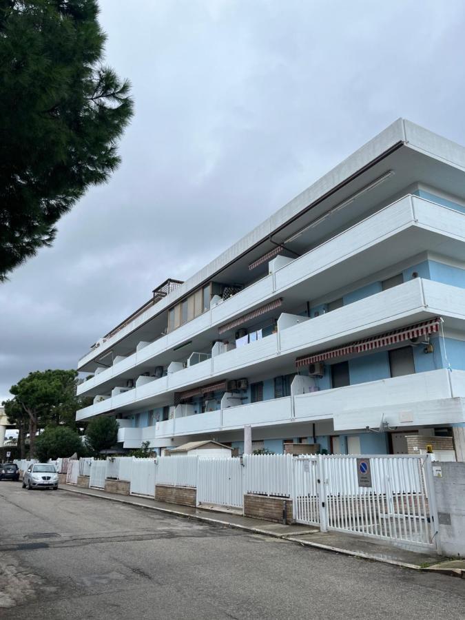 Bomboniera A Due Passi Dal Mare-Fh Lägenhet San Benedetto del Tronto Exteriör bild
